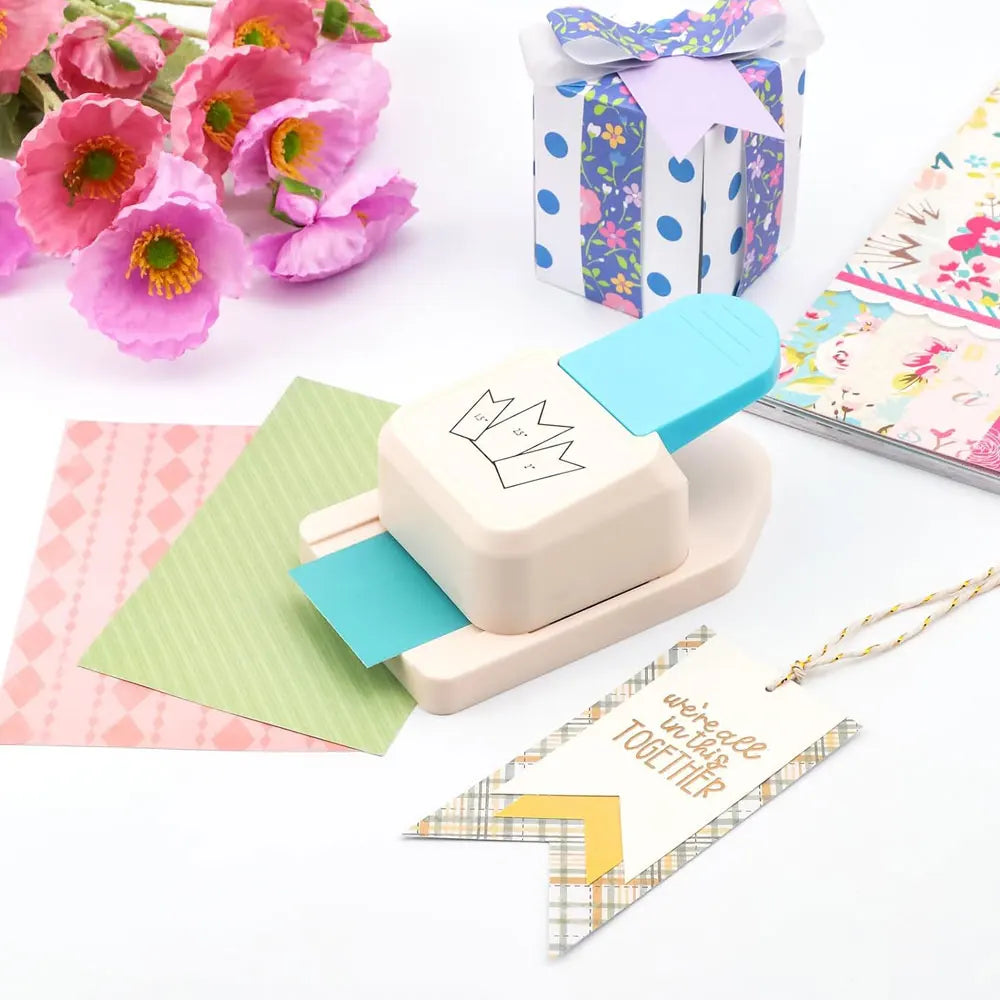 3-in-1 Label Puncher, 1.5/2/2.5 inch Paper Craft Puncher, suitable for gift labels, craft labels, paper crafts, and scrapbooks.